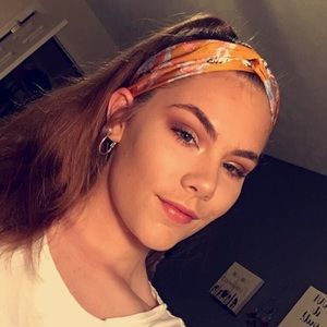 Meet your Posher, Cali